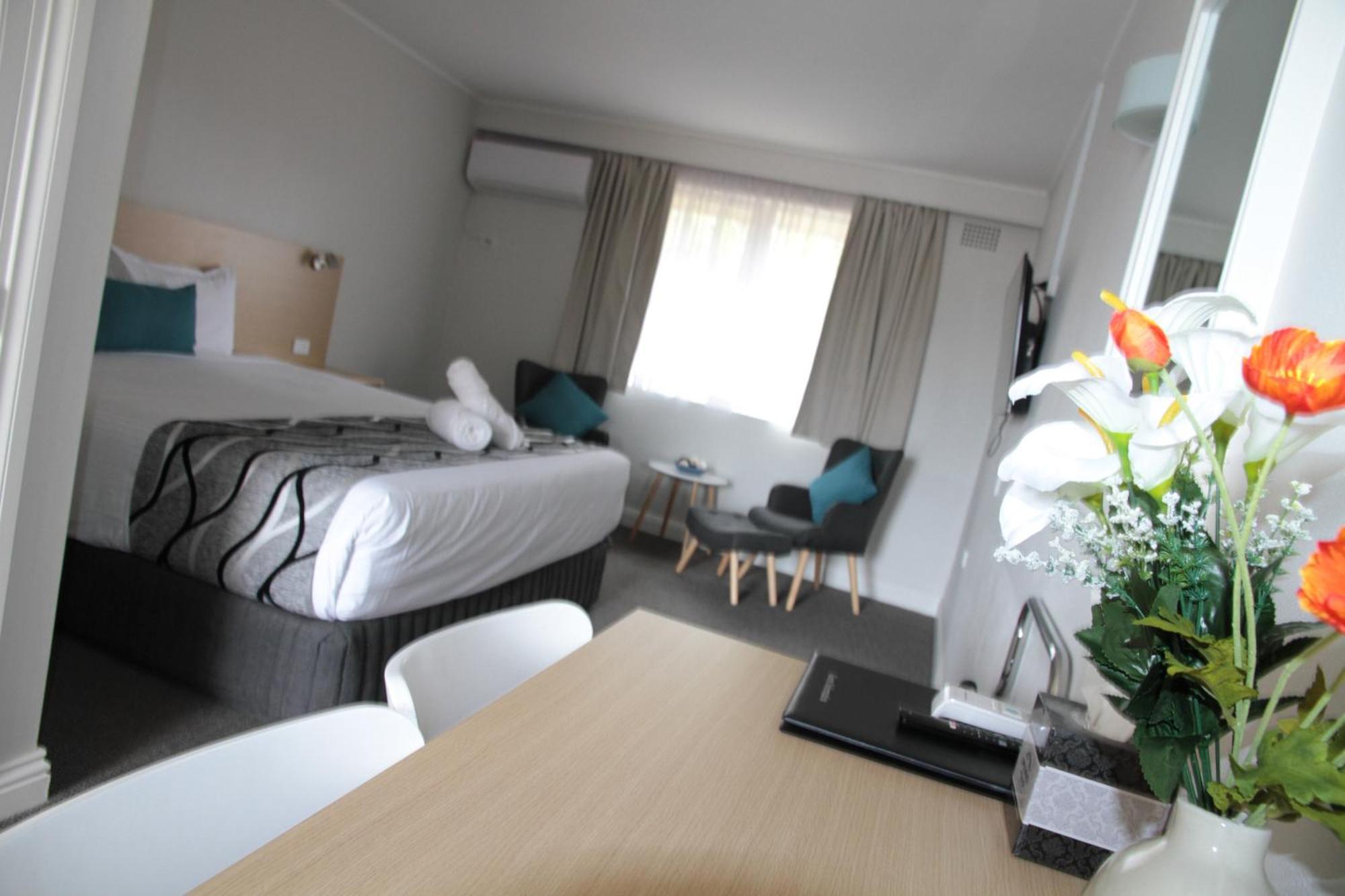 Country Gardens Motel Coonabarabran Esterno foto