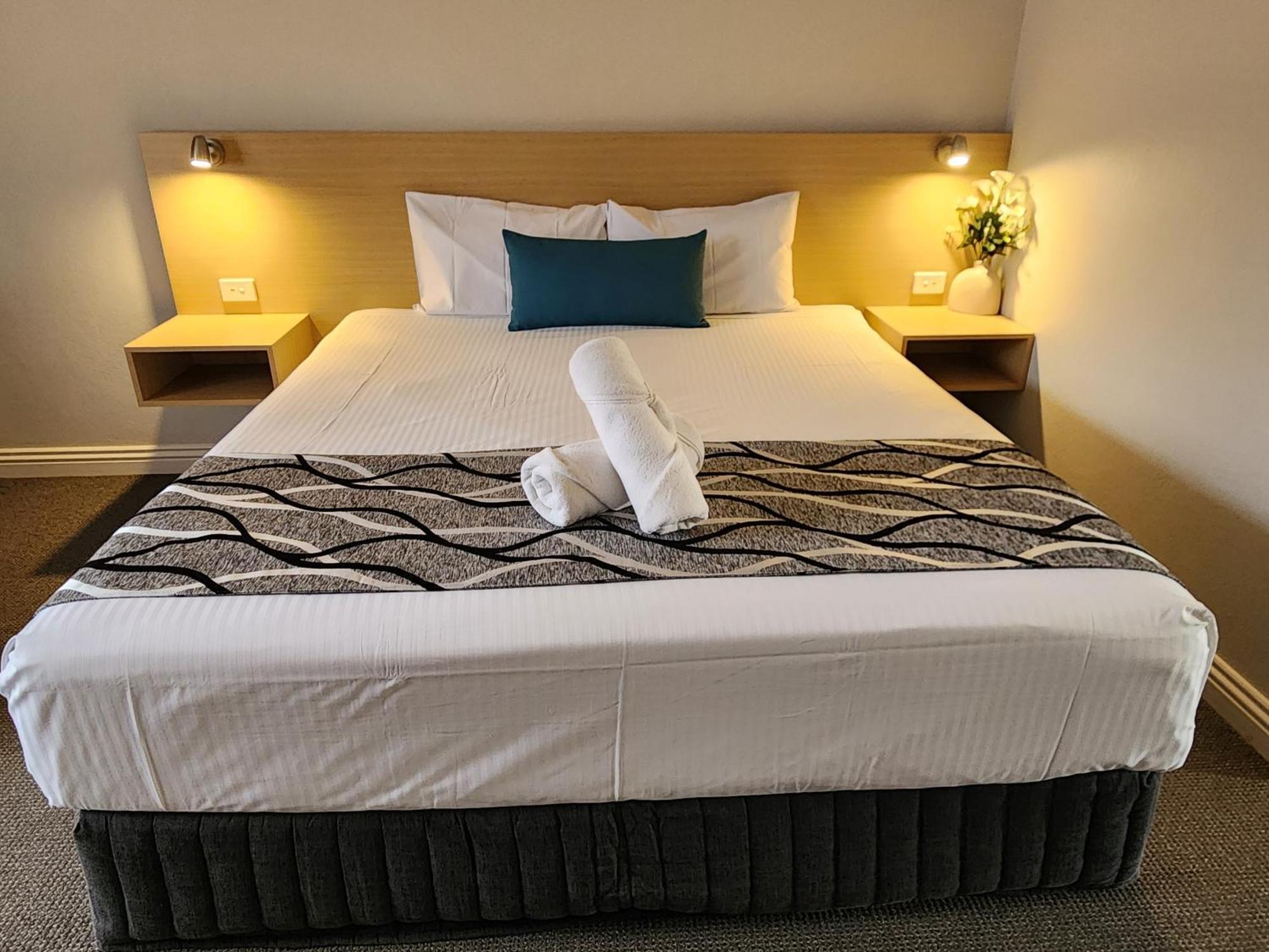 Country Gardens Motel Coonabarabran Esterno foto
